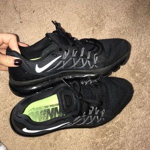 all black 2015 AIR MAX